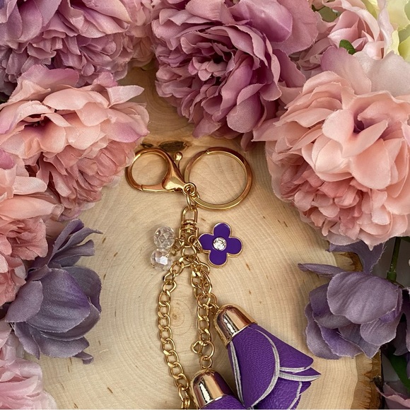 Purple Triple Rose Charm with Beads Keychain - Picture 12 of 14